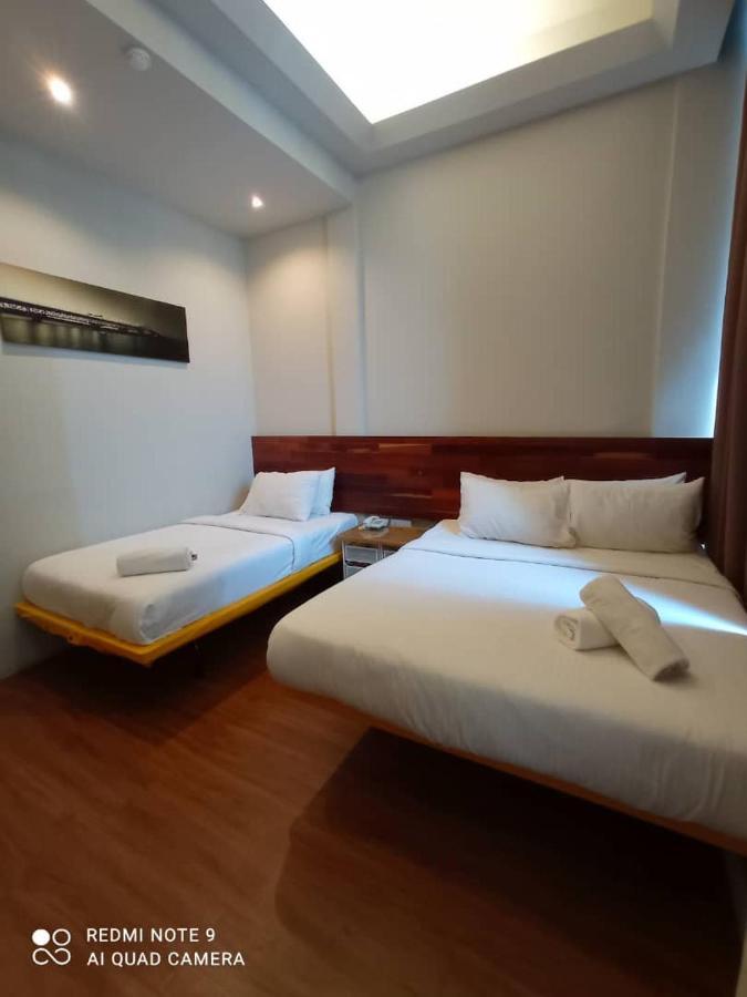 The Riverbank Hotel Kuantan Ngoại thất bức ảnh