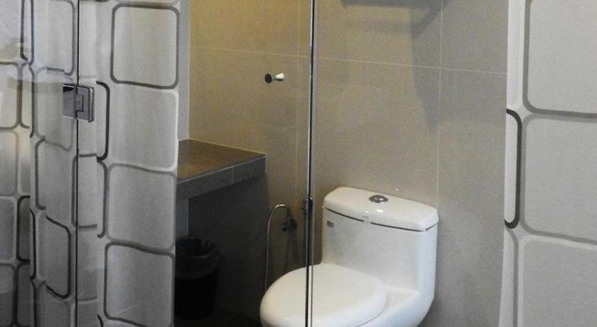 The Riverbank Hotel Kuantan Ngoại thất bức ảnh