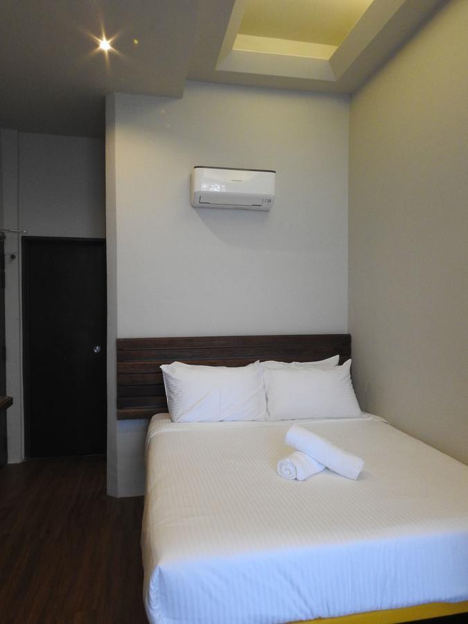 The Riverbank Hotel Kuantan Ngoại thất bức ảnh